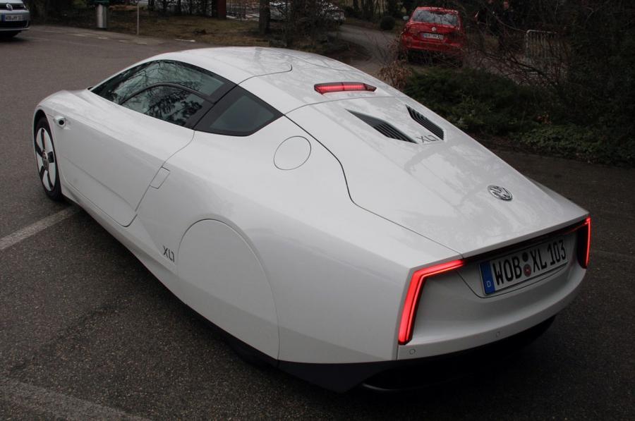  Volkswagen XL1 2014 года  (фото 15 из 37)